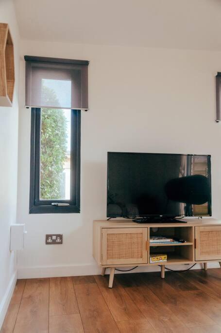 The Hideout - Newquay - Fully Stocked Eco Escape Villa Bagian luar foto